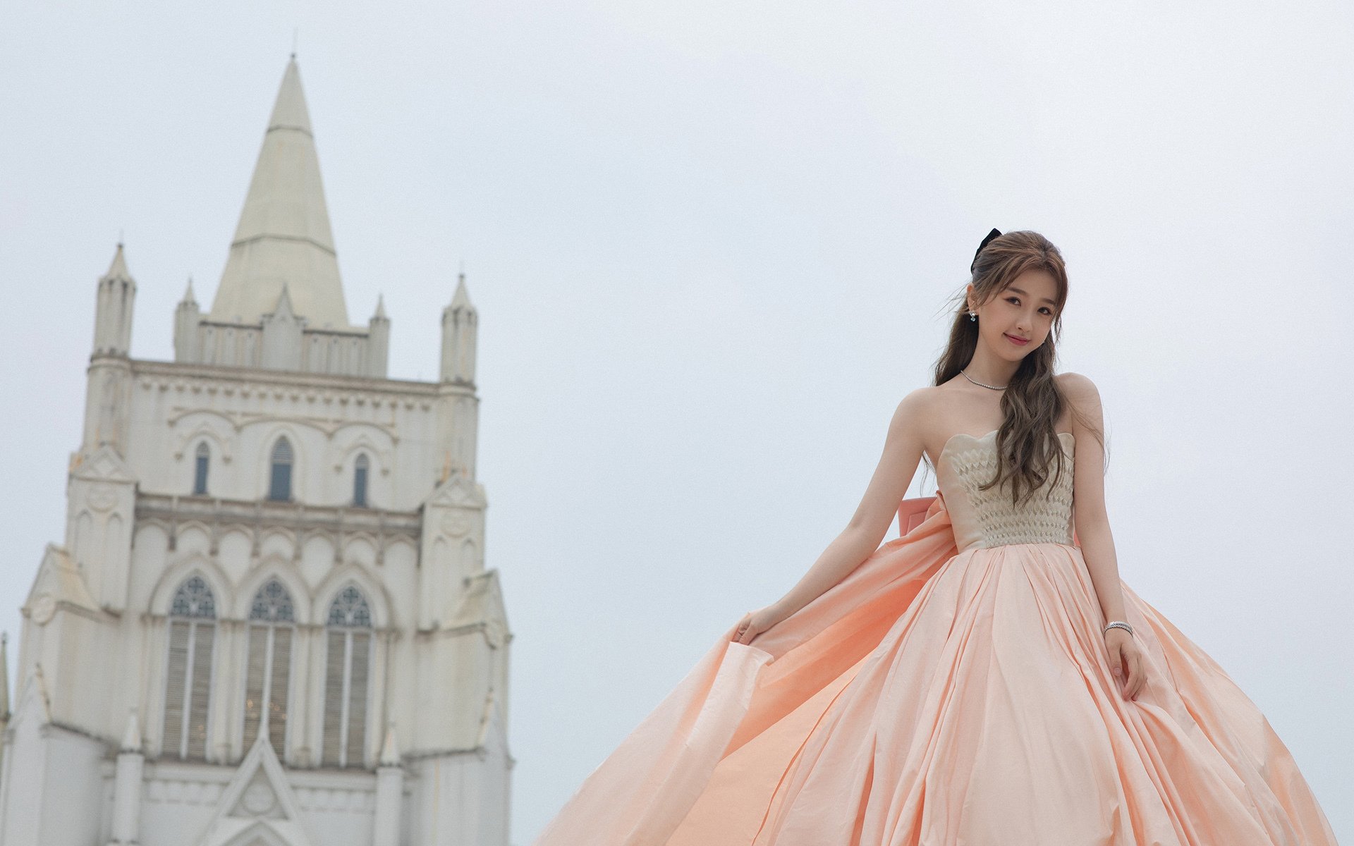 JiuyouAPP下载-WRC赛段安全措施：确保每一场比赛的安全保障，wrc比赛路面主要有哪些