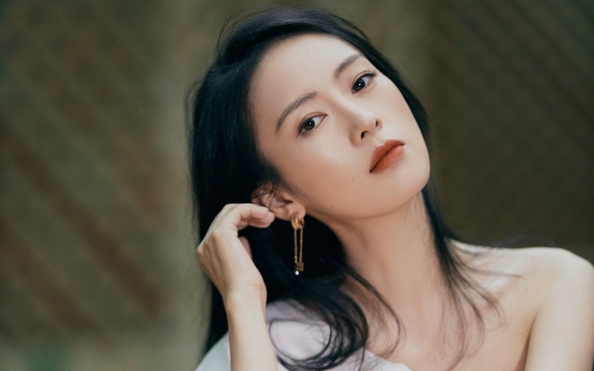 Jiu You-“豪车飙速：极致性能展现”，超级豪车